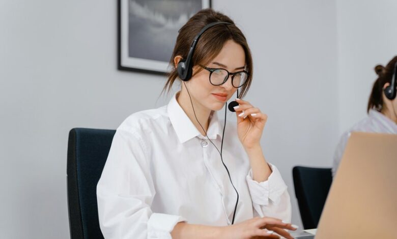 certified support specialists available